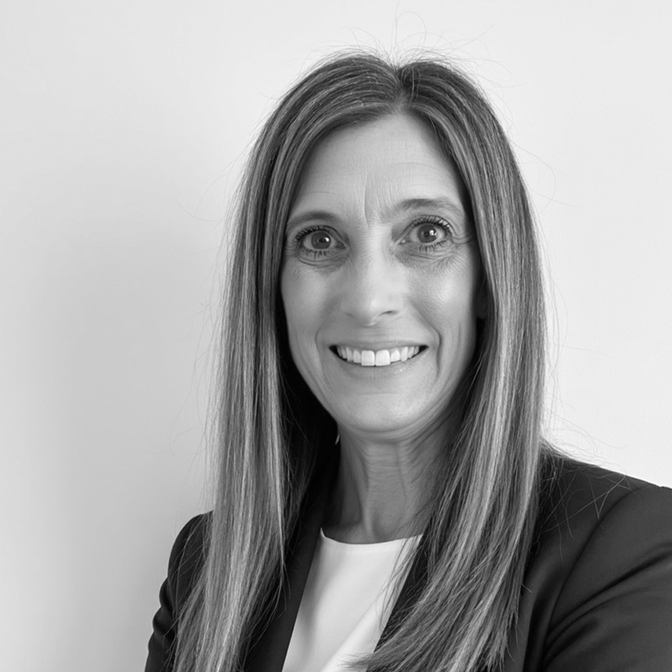 Headshot of Jill Larson, Operations & Project Management of Nyra Medical.